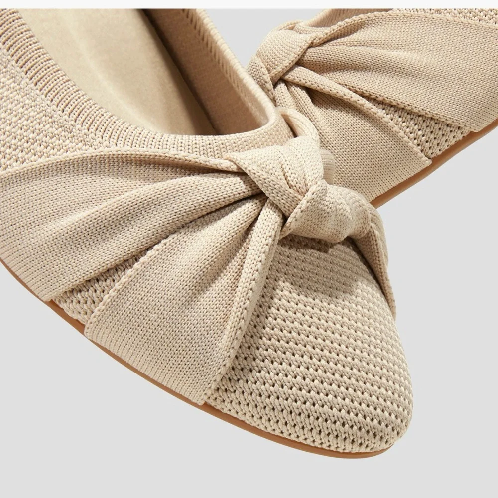 Stylish Beige Women's Flats - Picture 5 of 10